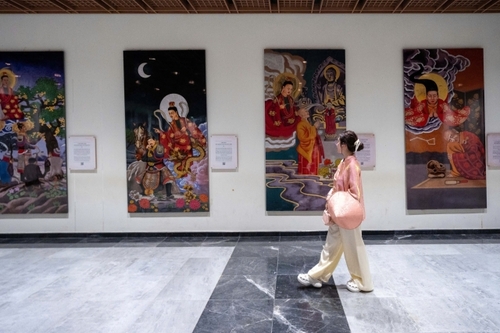 The Art Pathway Recreating the Legend of Ba Den (Collected photo)
